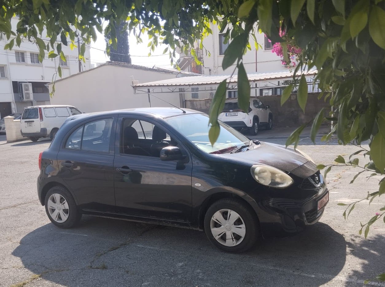 Nissan March 2016