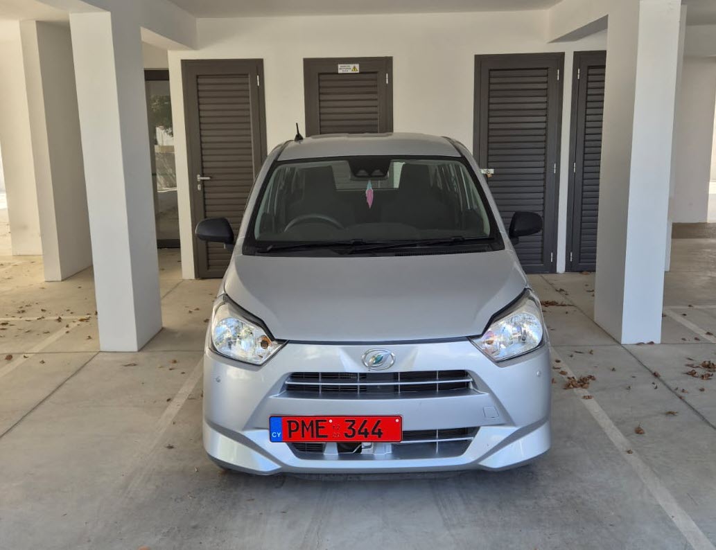 Daihatsu Mira ES 2020